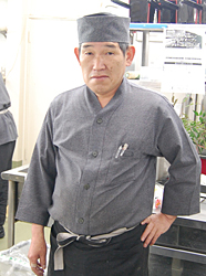 料理長の菊池傳治さん