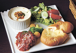 アルペンローズランチ(パスタ、ドリンクまたはアイス付)990円