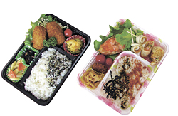 母の愛情弁当500円(左)・しゃけ弁当470円(右)