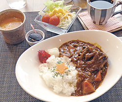 「ななほしカレー」(飲み物付き)