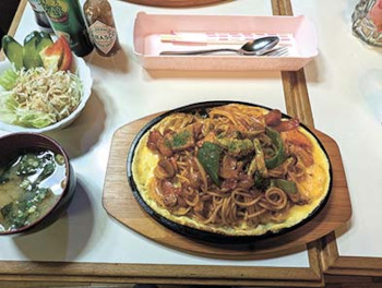 お店・ア・ラ・カルト＝ニュービーナス