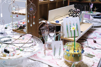 あの店この店＝ガラス工房 とんぼ屋