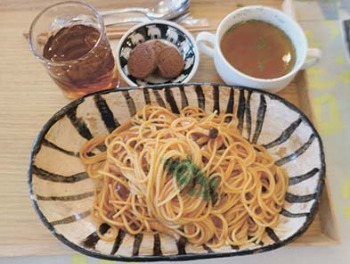 お店・ア・ラ・カルト＝ton―屯―