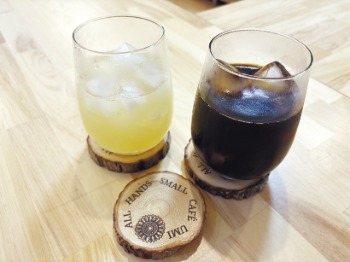 あの店この店＝CAFÉ ＵＭＩ