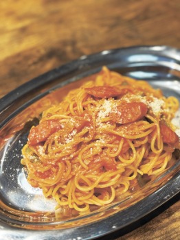 あの店この店＝カフェ スズ ト ギン